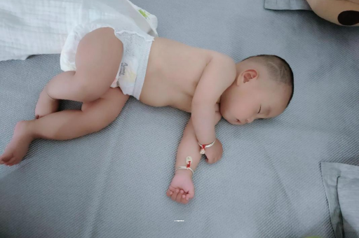 中国香港孕妇显怀早的原因